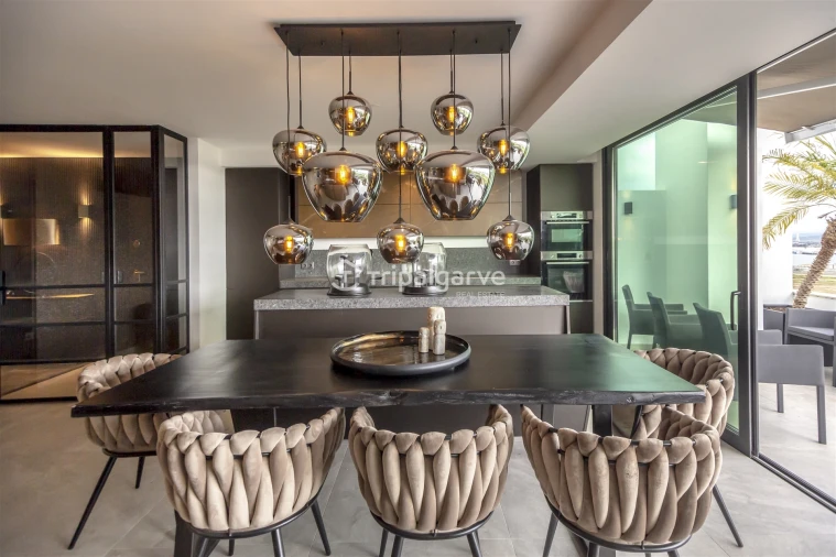 Apartamento T4 para Venda em Portimão Foto 2