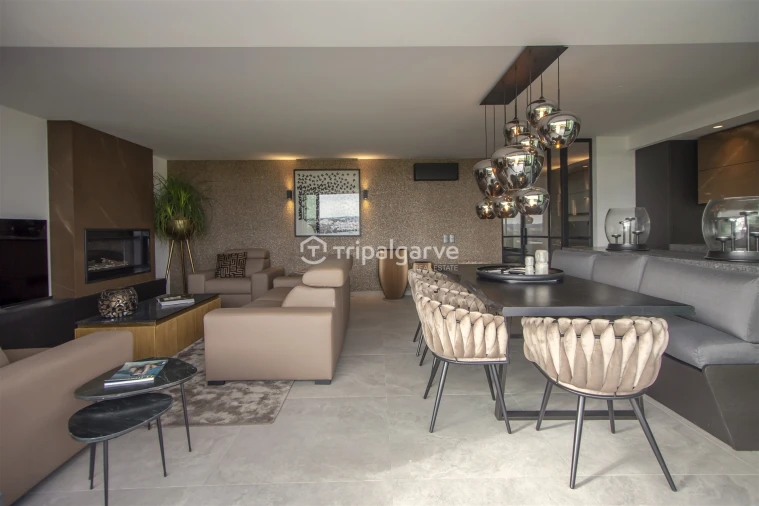 Apartamento T4 para Venda em Portimão Foto 10