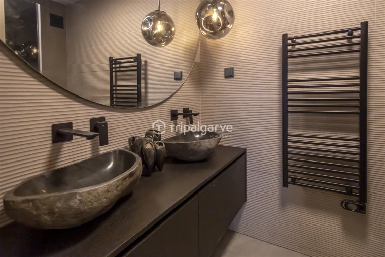 Apartamento T4 para Venda em Portimão Foto 22