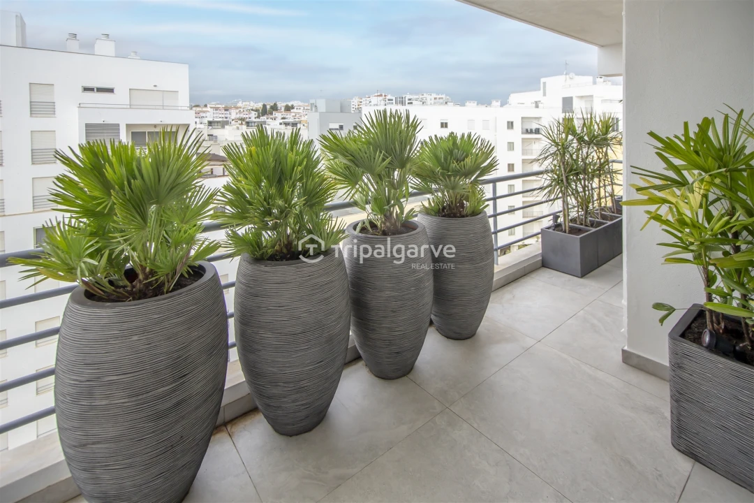 Apartamento T4 para Venda em Portimão Foto 17