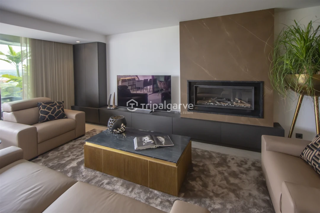 Apartamento T4 para Venda em Portimão Foto 11