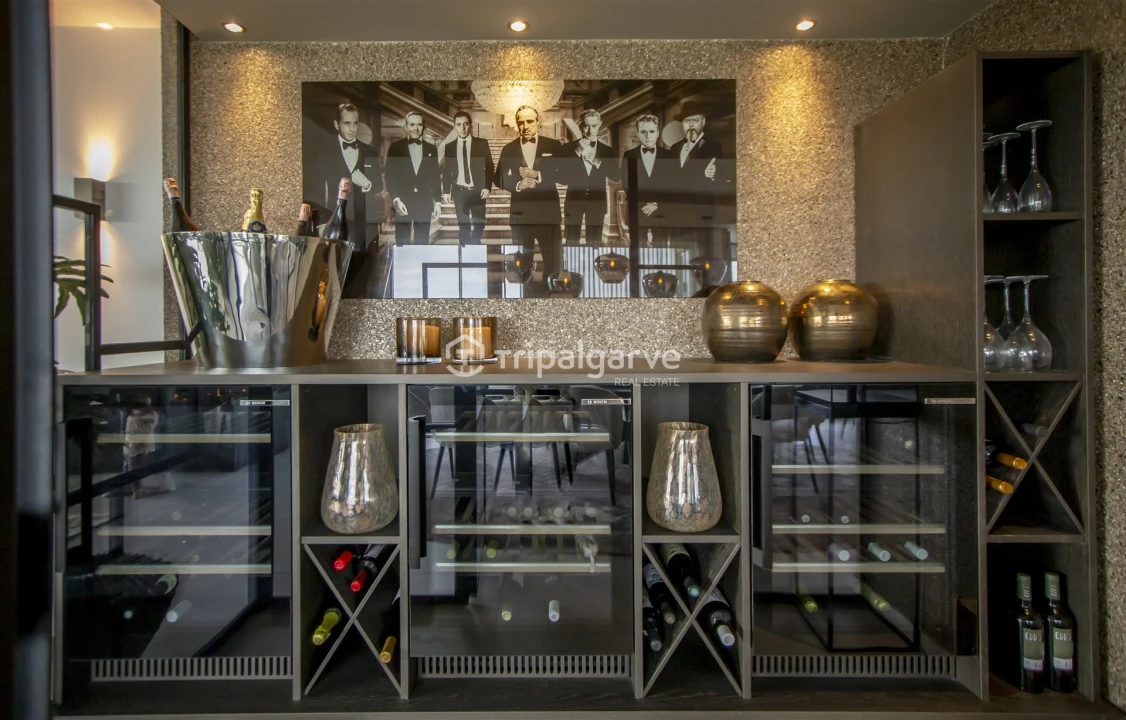 Apartamento T6 para Venda em Portimão Foto 5