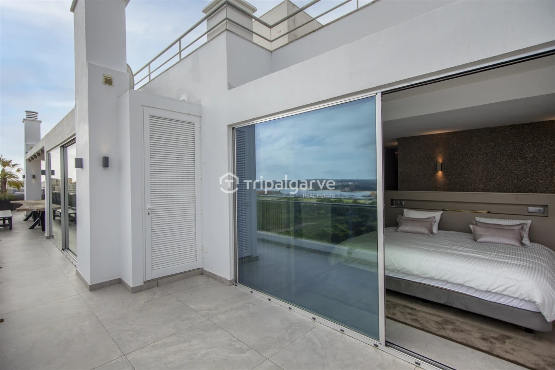 Apartamento T6 para Venda em Portimão Foto 23