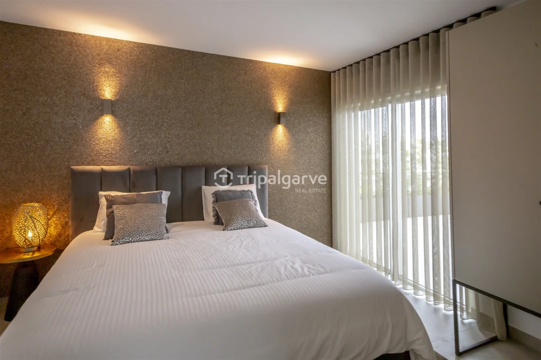 Apartamento T6 para Venda em Portimão Foto 34