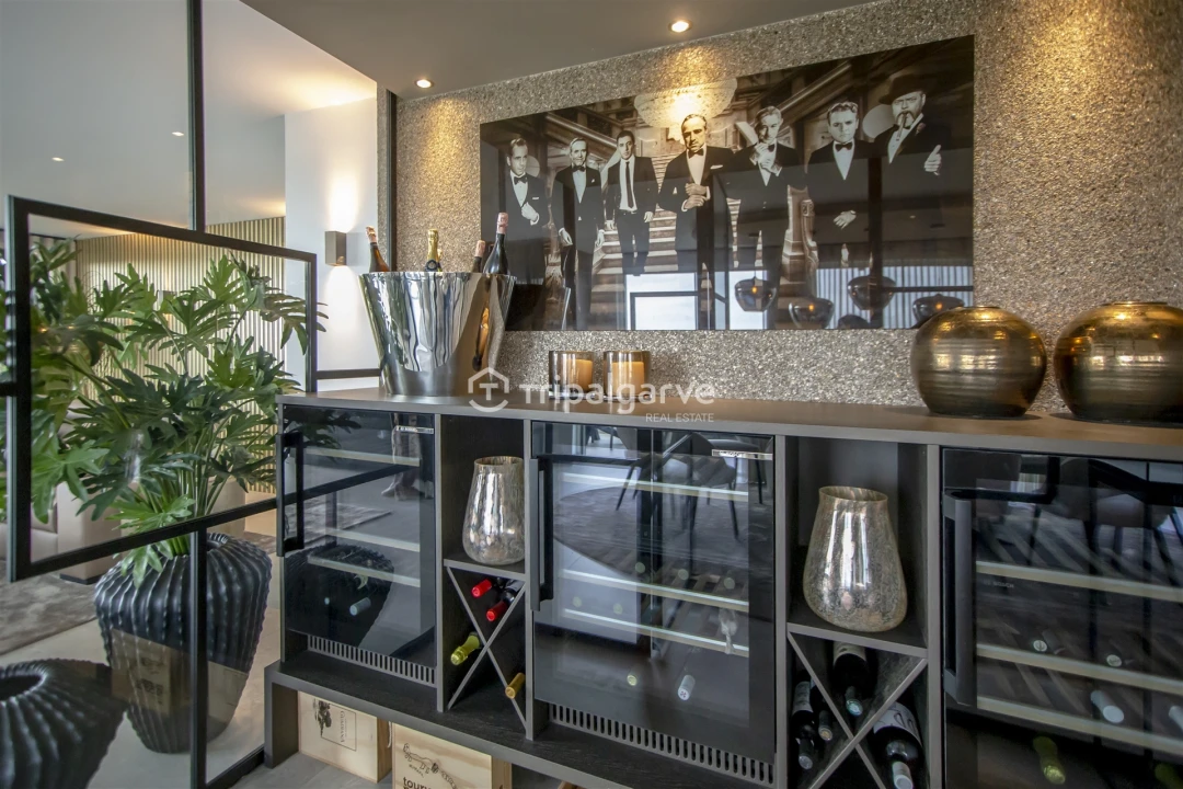 Apartamento T6 para Venda em Portimão Foto 7