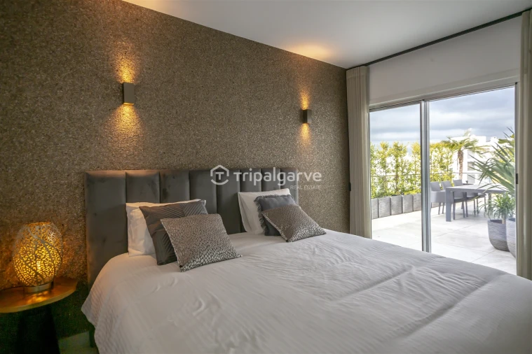 Apartamento T6 para Venda em Portimão Foto 35