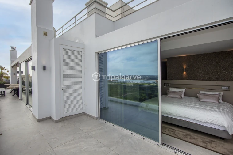 Apartamento T6 para Venda em Portimão Foto 23