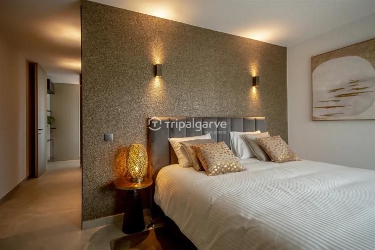 Apartamento T6 para Venda em Portimão Foto 32