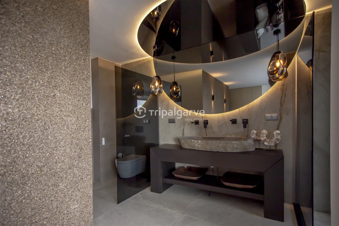 Apartamento T6 para Venda em Portimão Foto 26