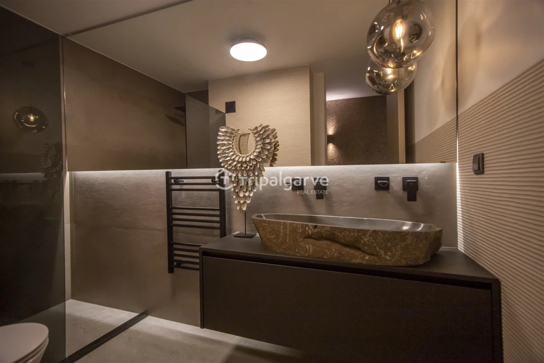 Apartamento T6 para Venda em Portimão Foto 31