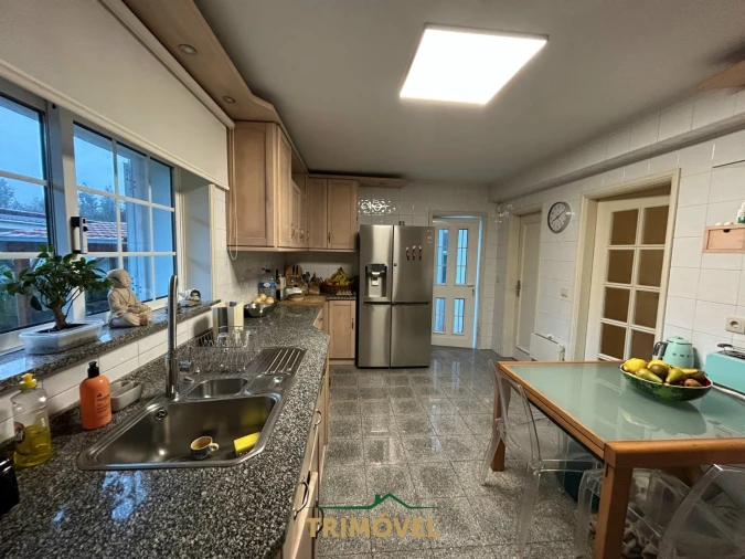 Moradia T4 para Venda em Anta e Guetim