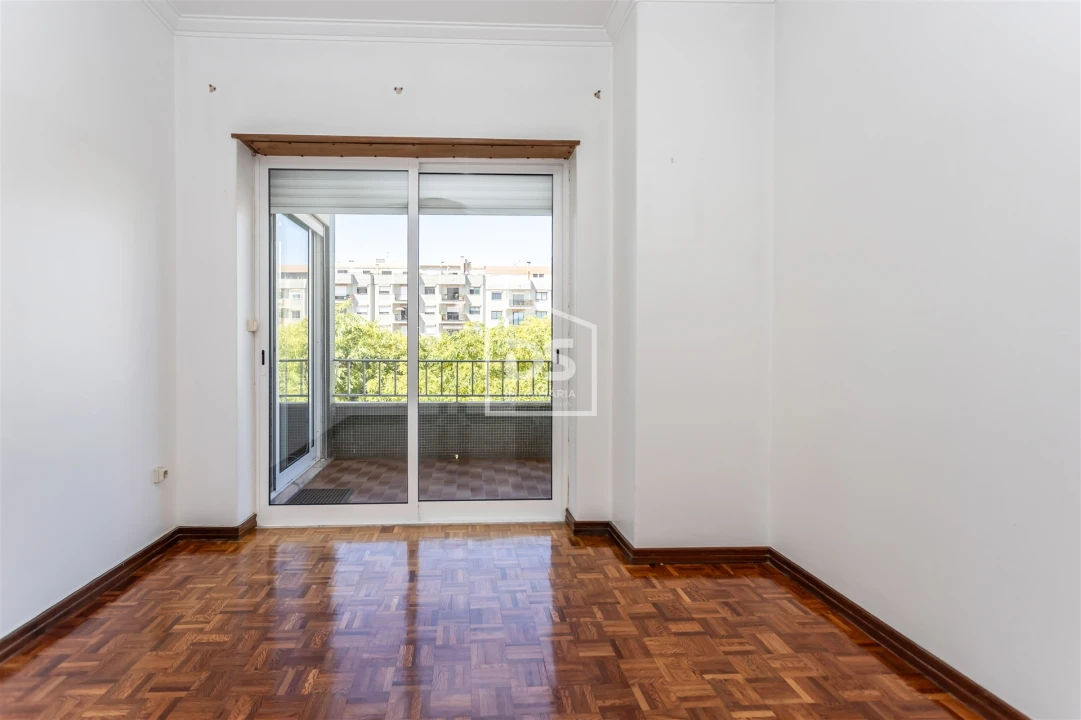 Apartamento T4 para Venda em Almada, Cova da Piedade, Pragal e Cacilhas Foto 20