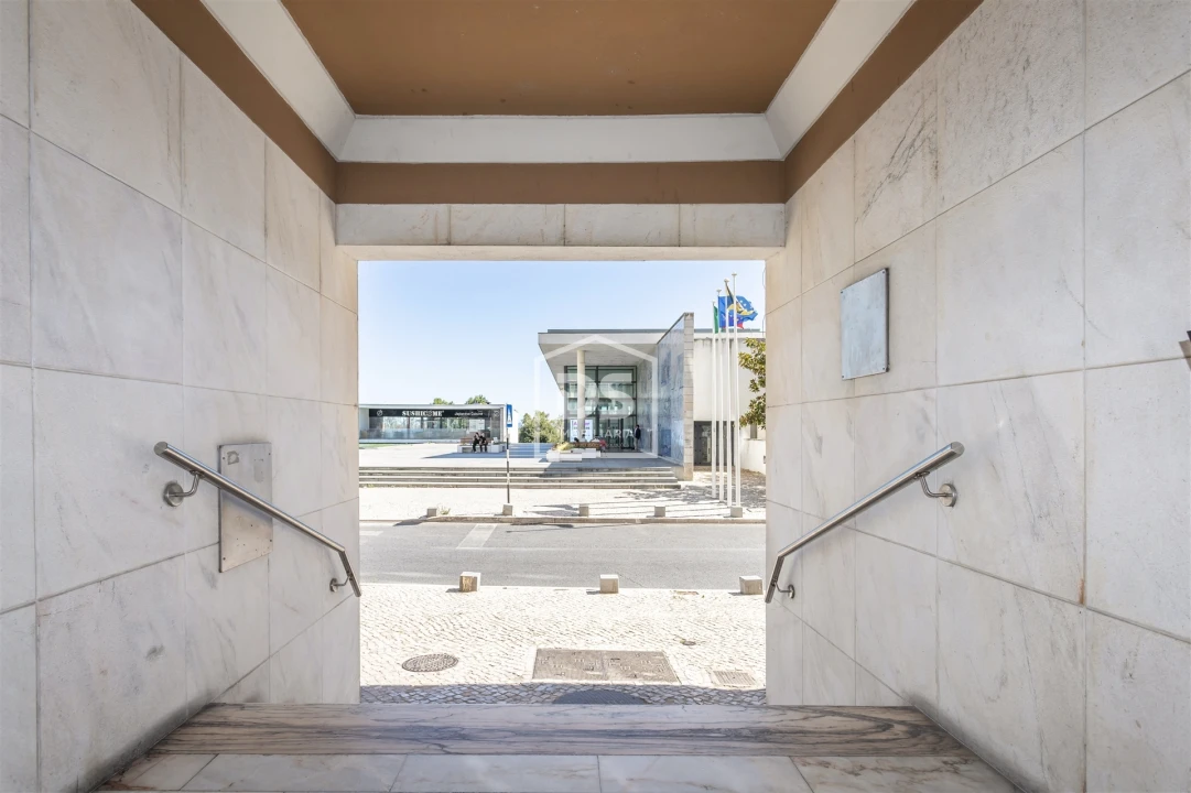 Apartamento T4 para Venda em Almada, Cova da Piedade, Pragal e Cacilhas Foto 46