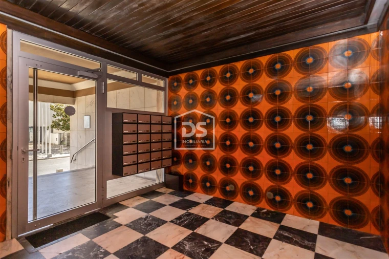 Apartamento T4 para Venda em Almada, Cova da Piedade, Pragal e Cacilhas Foto 42