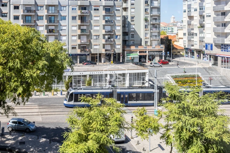 Apartamento T4 para Venda em Almada, Cova da Piedade, Pragal e Cacilhas Foto 41