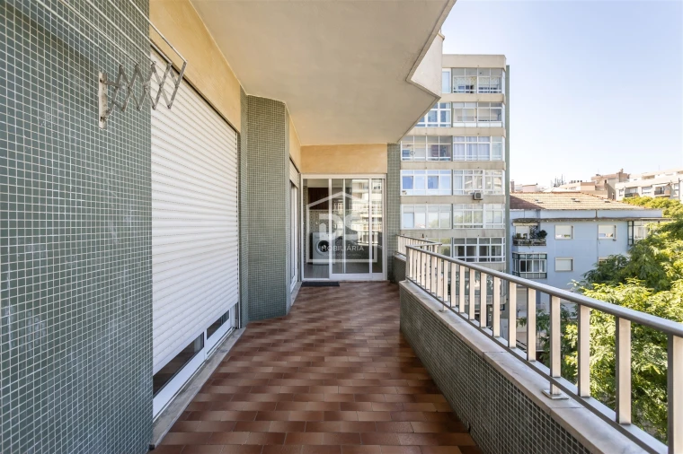 Apartamento T4 para Venda em Almada, Cova da Piedade, Pragal e Cacilhas Foto 8