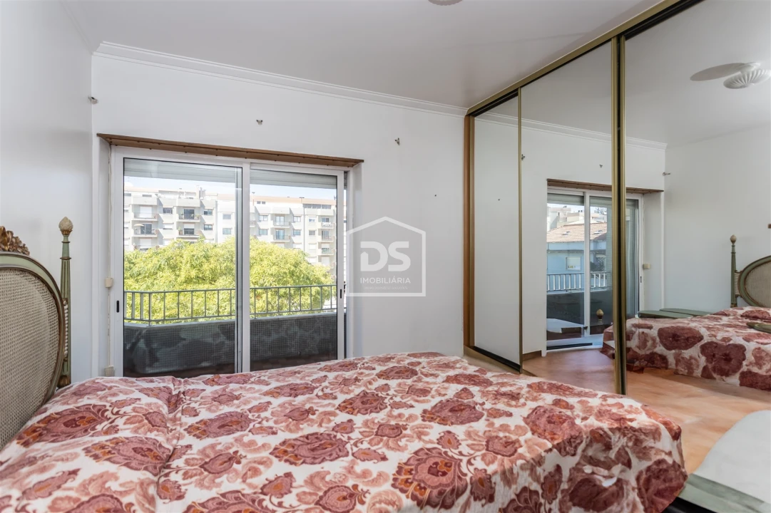 Apartamento T4 para Venda em Almada, Cova da Piedade, Pragal e Cacilhas Foto 17
