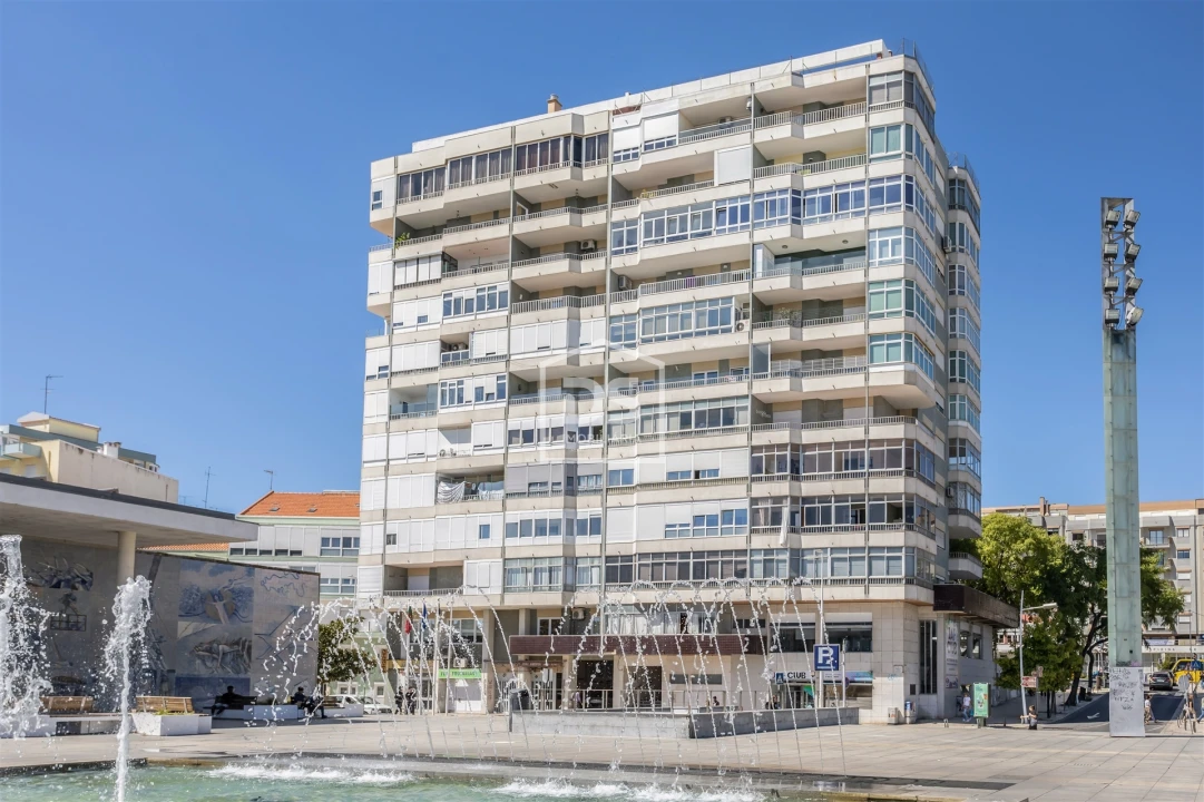 Apartamento T4 para Venda em Almada, Cova da Piedade, Pragal e Cacilhas Foto 44