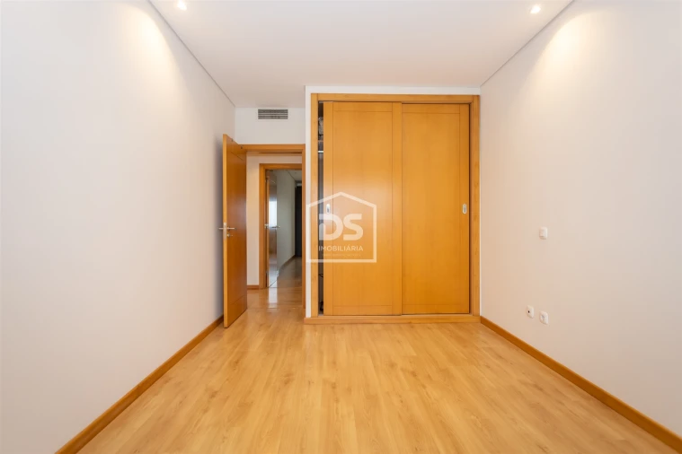 Apartamento T3 para Arrendamento em Alto do Seixalinho, Santo André e Verderena Foto 21