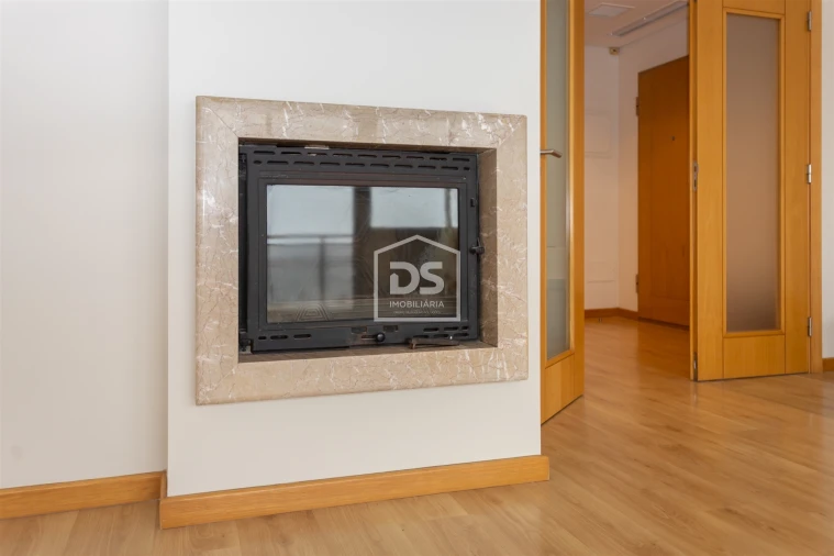 Apartamento T3 para Arrendamento em Alto do Seixalinho, Santo André e Verderena Foto 4