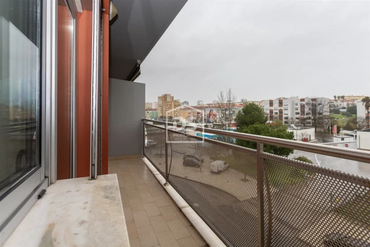 Apartamento T3 para Arrendamento em Alto do Seixalinho, Santo André e Verderena Foto 20