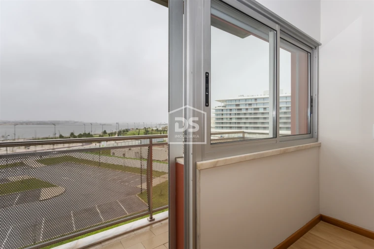 Apartamento T3 para Arrendamento em Alto do Seixalinho, Santo André e Verderena Foto 9