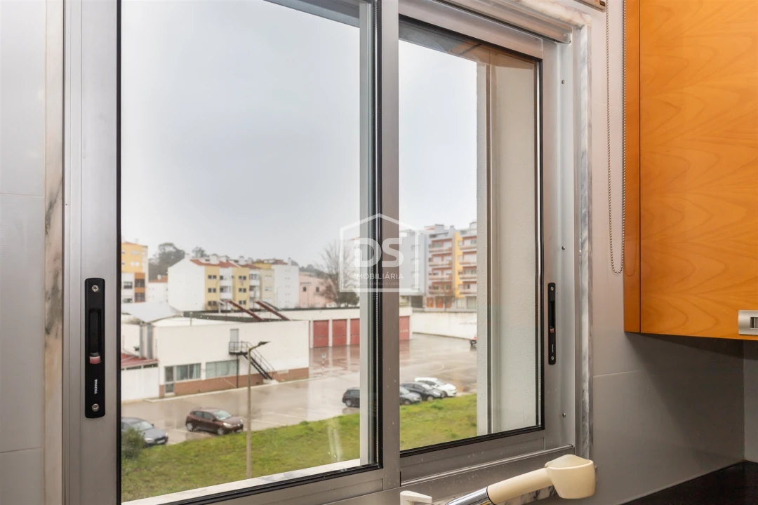 Apartamento T3 para Arrendamento em Alto do Seixalinho, Santo André e Verderena Foto 12