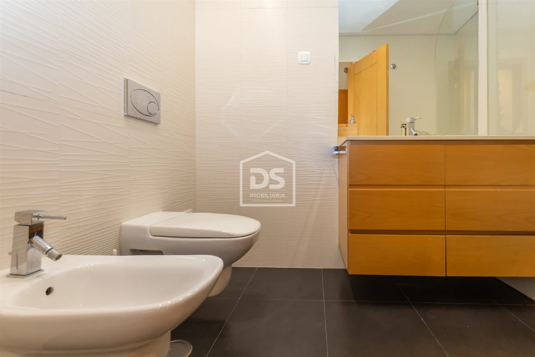 Apartamento T3 para Arrendamento em Alto do Seixalinho, Santo André e Verderena Foto 25