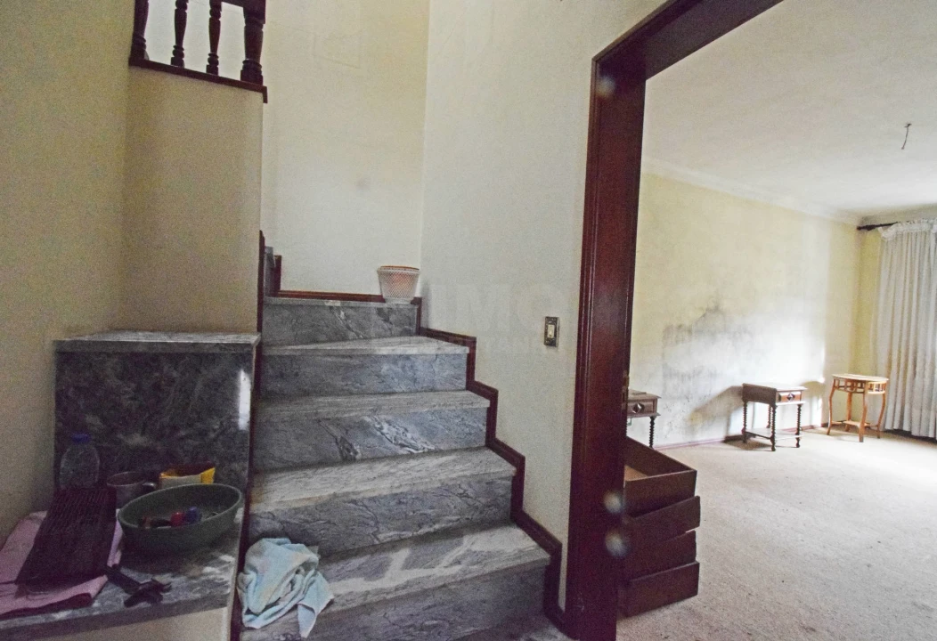 Moradia T5 para Venda em Dominguizo Foto 25