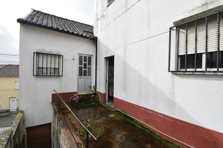 Moradia T5 para Venda em Dominguizo Foto 27