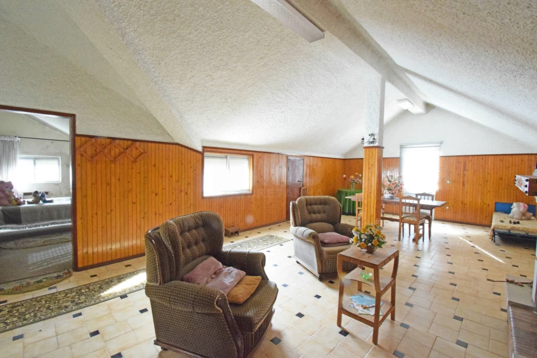 Moradia T5 para Venda em Dominguizo Foto 9