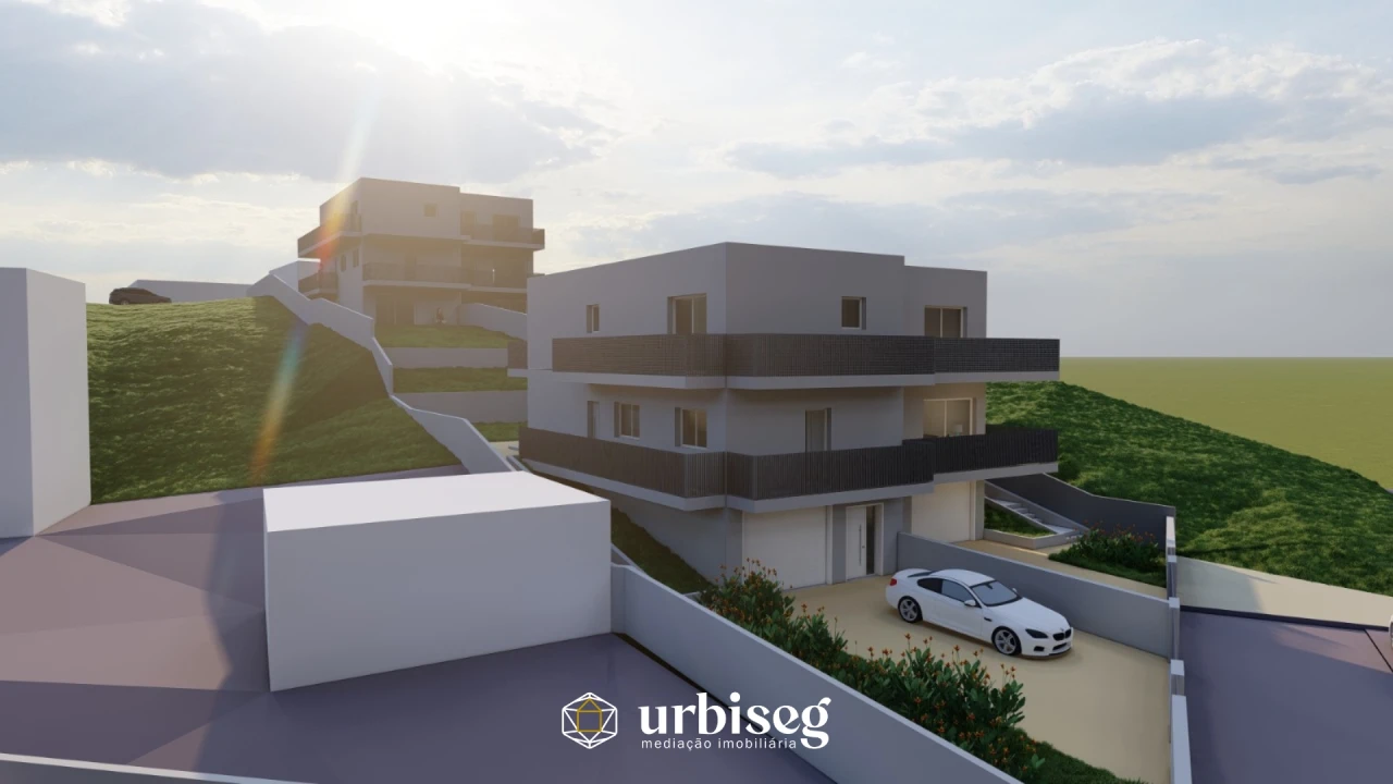 Moradia T4 para Venda em Tavarede Foto 3