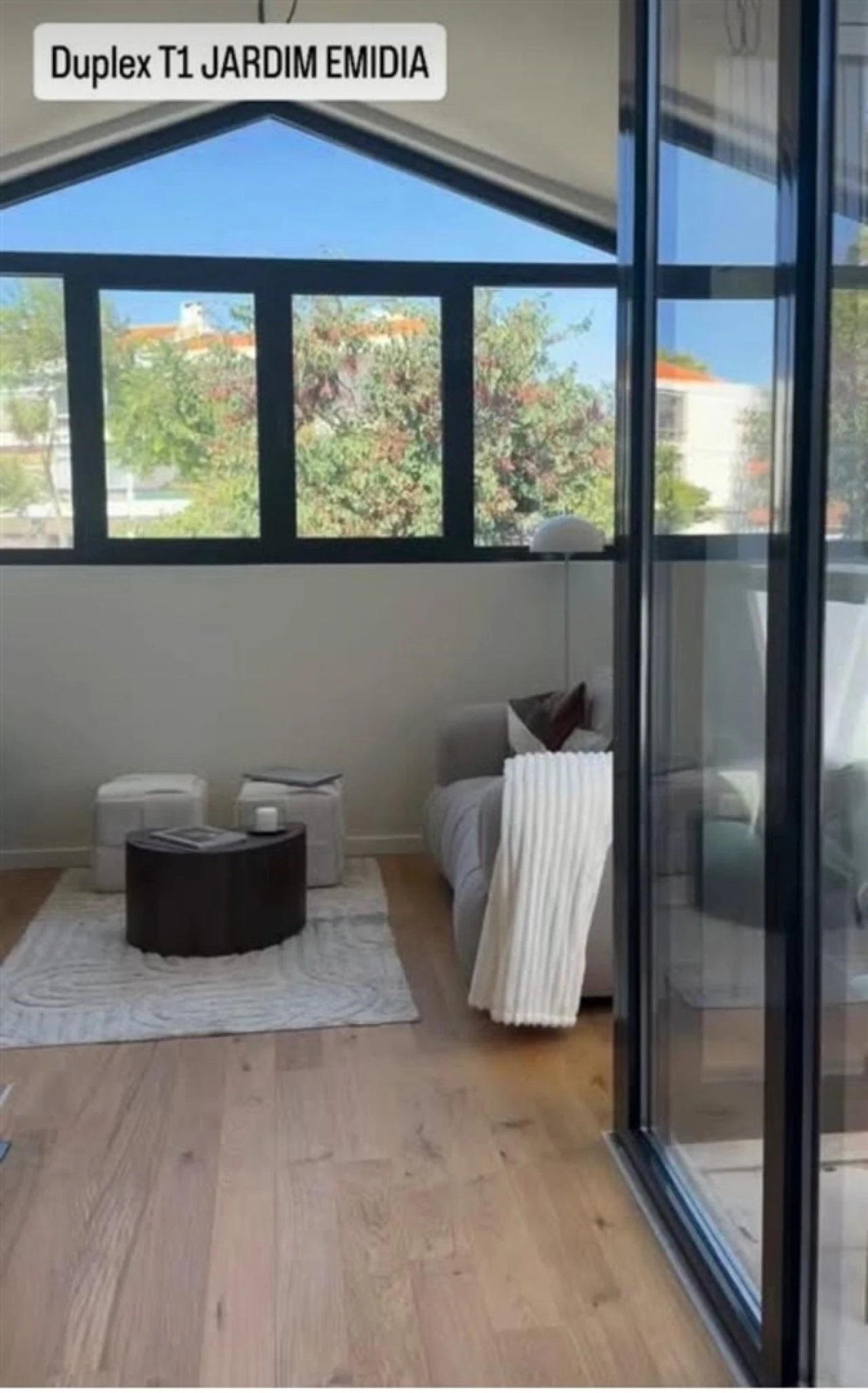 Apartamento T1 para Venda em Carcavelos e Parede Foto 14