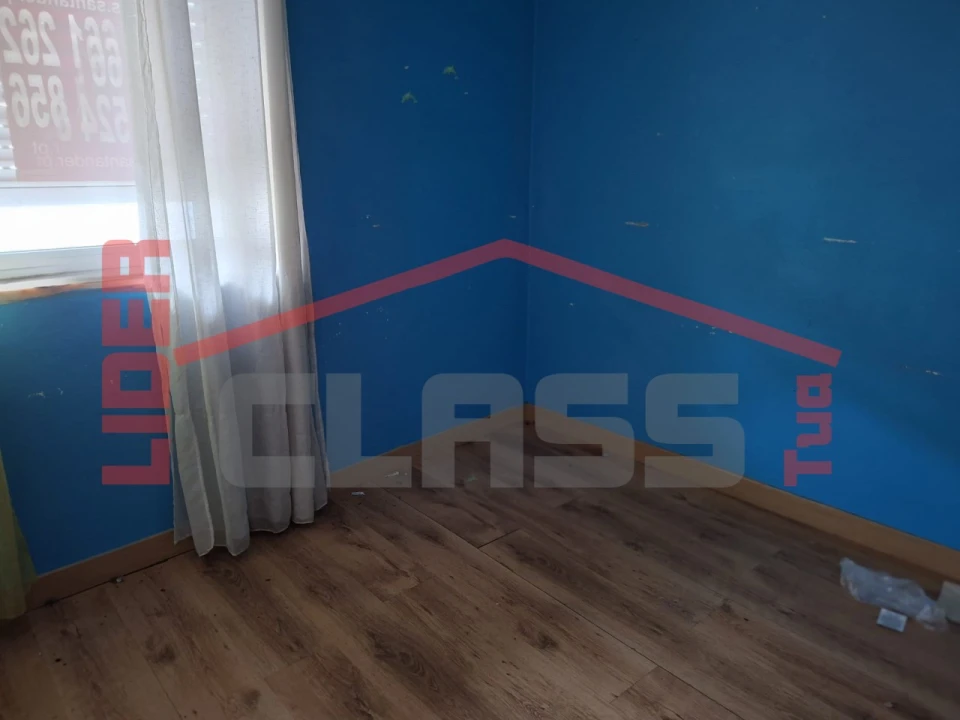 Moradia T4 para Venda em Sé, Santa Maria e Meixedo Foto 8