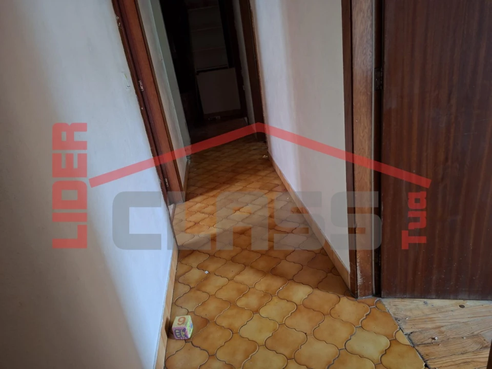 Moradia T4 para Venda em Sé, Santa Maria e Meixedo Foto 11