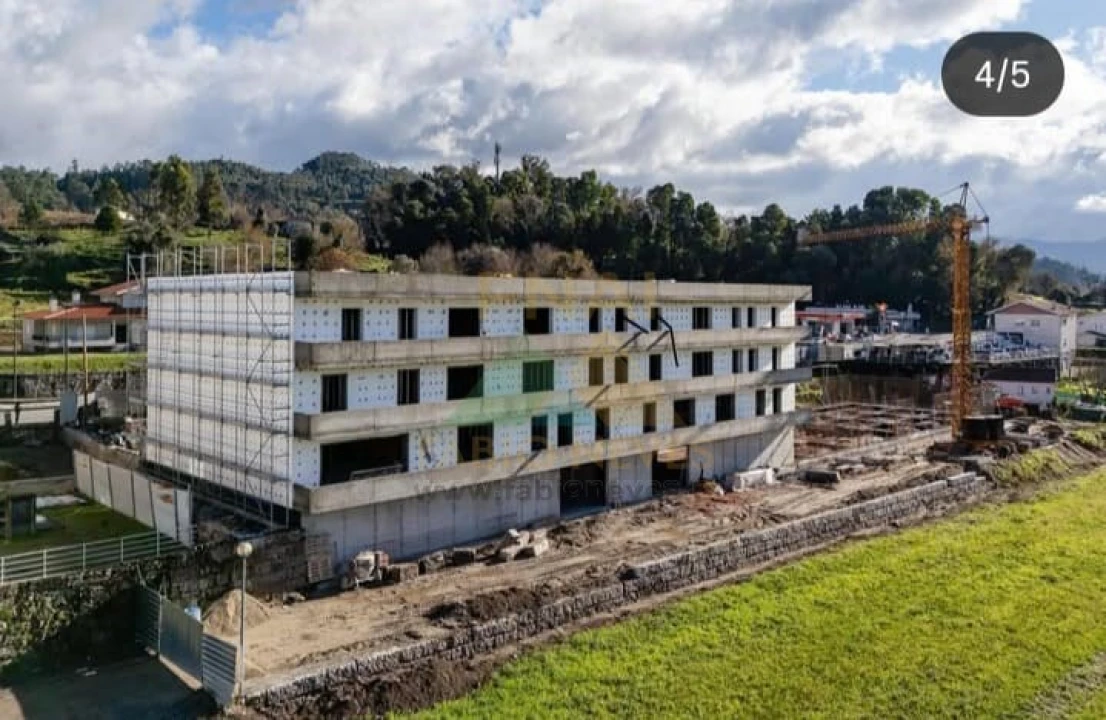Apartamento T1 para Venda em Arcos de Valdevez (São Paio) e Giela Foto 3