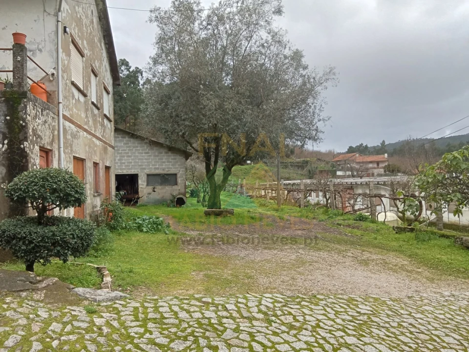 Quinta T2 para Venda em Fontoura Foto 3