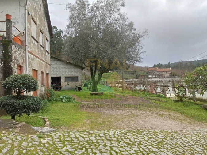 Quinta T2 para Venda em Fontoura Foto 3