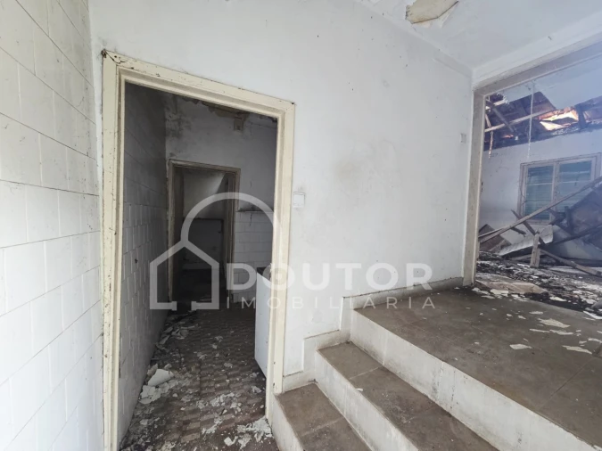 Moradia T3 para Venda em Santo Antonio Foto 5