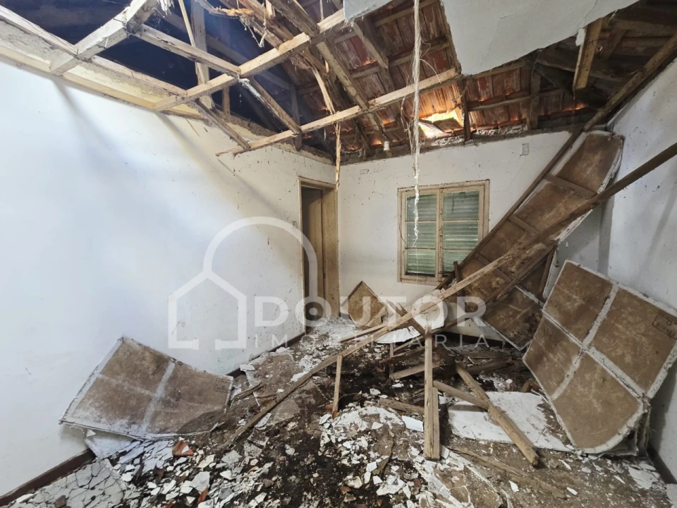 Moradia T3 para Venda em Santo Antonio Foto 9