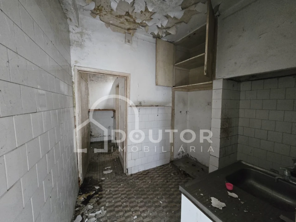 Moradia T3 para Venda em Santo Antonio Foto 12