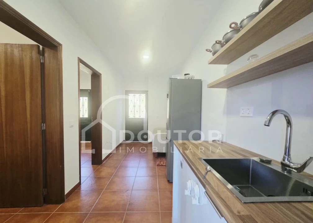 Moradia T2 para Venda em Porto da Cruz Foto 3