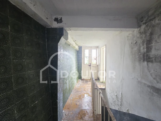 Moradia T3 para Venda em Santo Antonio Foto 11