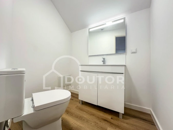 Moradia T3 para Venda em Camara de Lobos Foto 17