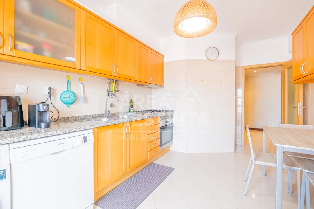 Apartamento T3 para Venda em Corroios Foto 11