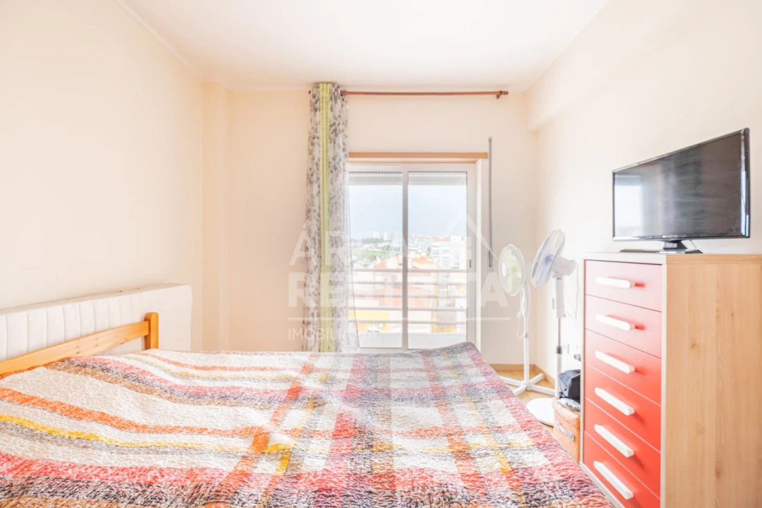 Apartamento T3 para Venda em Corroios Foto 16