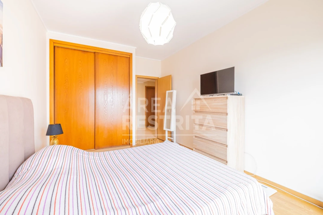 Apartamento T3 para Venda em Corroios Foto 23