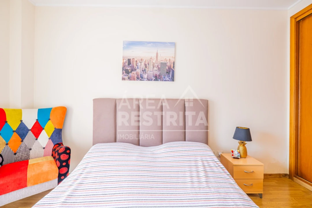 Apartamento T3 para Venda em Corroios Foto 24