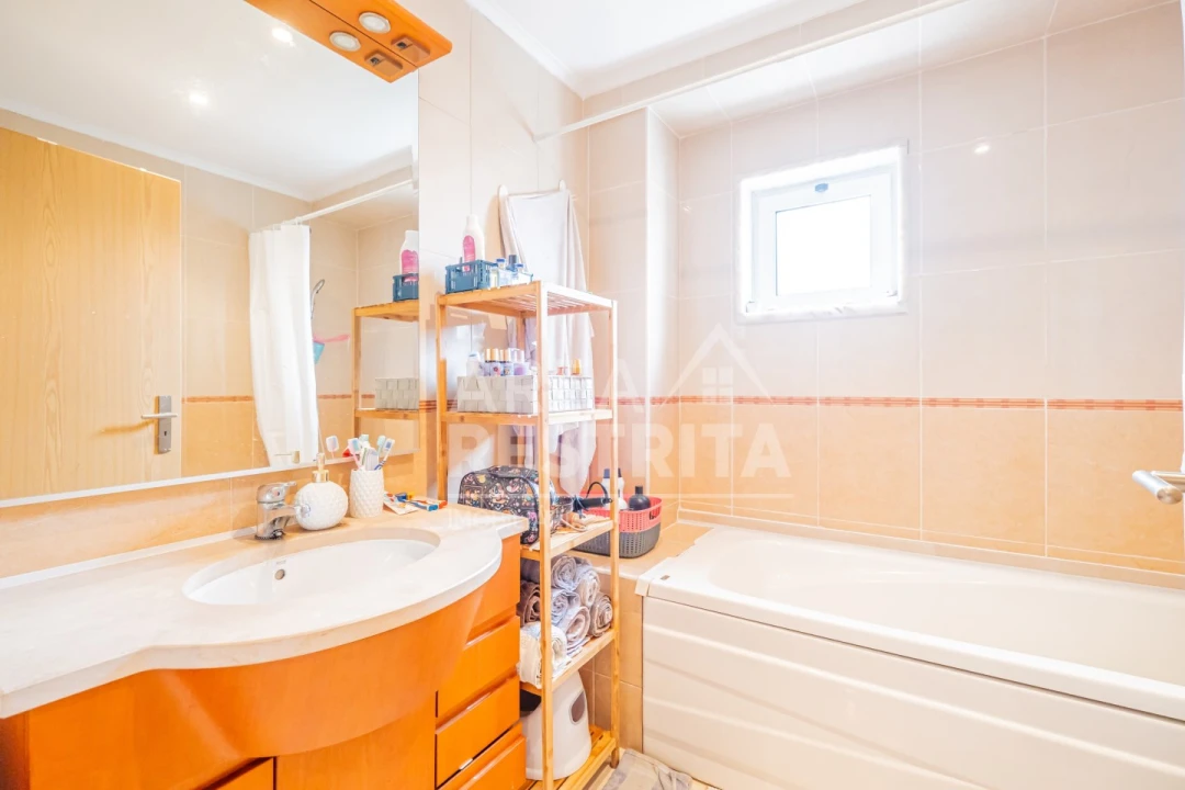 Apartamento T3 para Venda em Corroios Foto 26