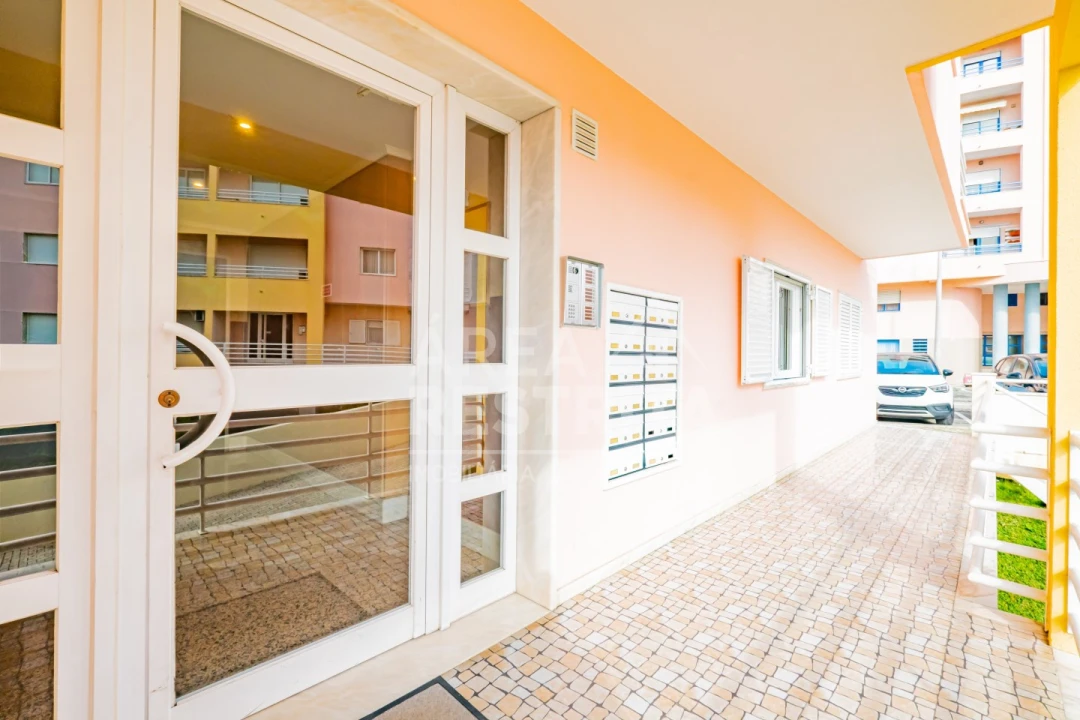 Apartamento T3 para Venda em Corroios Foto 47